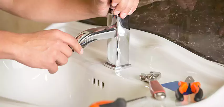 Bathtub Faucet Replacement in Southfield