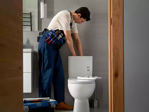 Why Choose Southfield Plumber for Toilet Replacement in Southfield, MI?